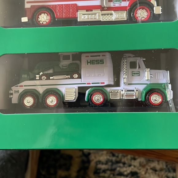 HESS 2024 MINI COLLECTION BRAND NEW NWT - Picture 6 of 6